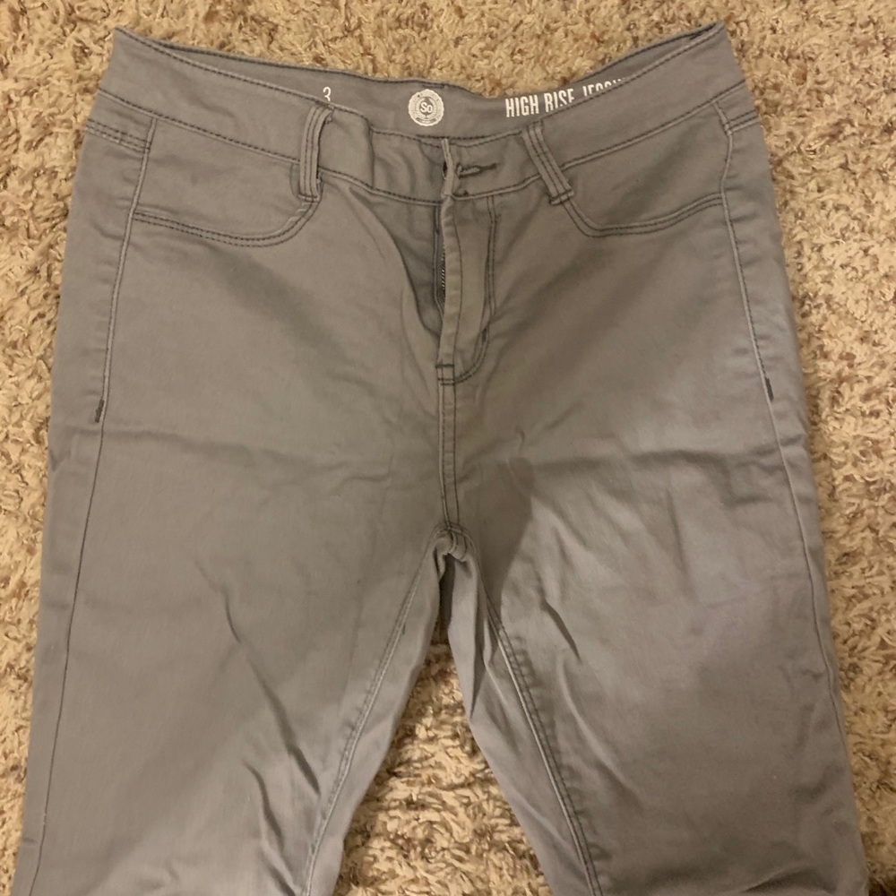 grey skinny jeans